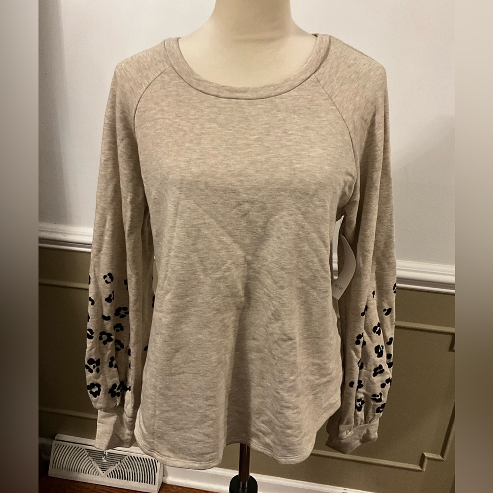 Karen Kane Top - Size L - NWT